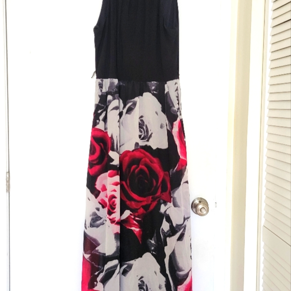 Beautiful long semi formal maxi dress- size 8